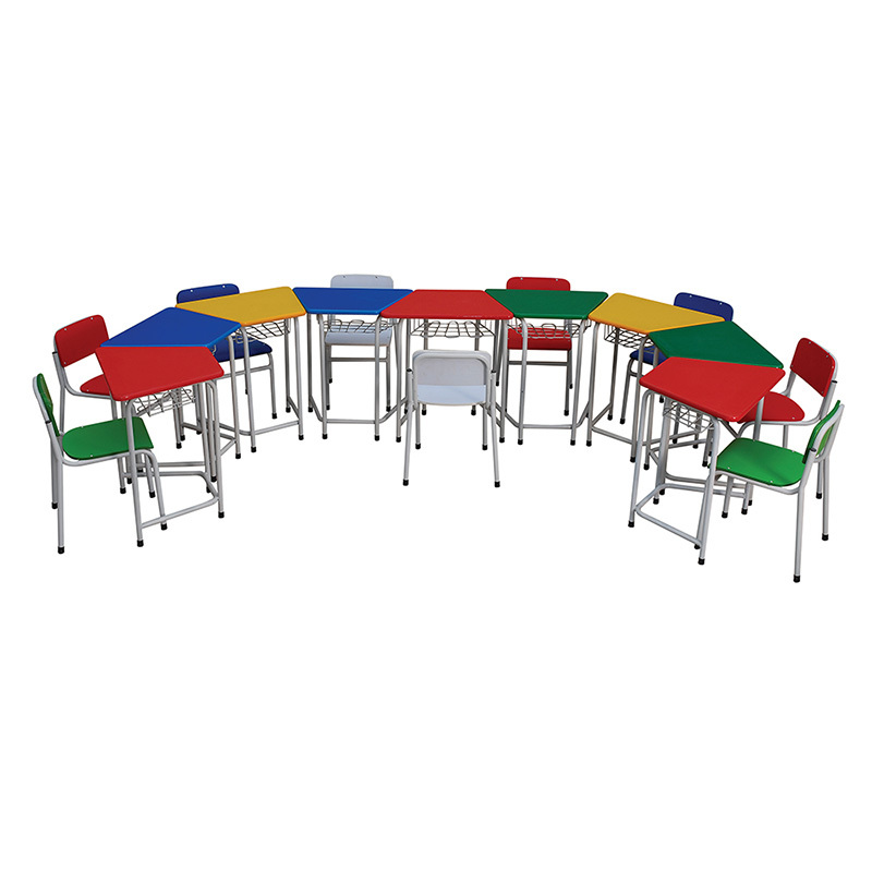 Connectable kindergarten desks and chairs